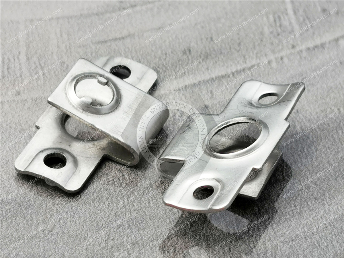 Receptáculo de cuarto de vuelta, tamaño 6, remachable, acero inoxidable, revestimiento de inmersión en zinc Receptáculo de cuarto de vuelta, tamaño 6, remachable, acero inoxidable, revestimiento de inmersión en zinc