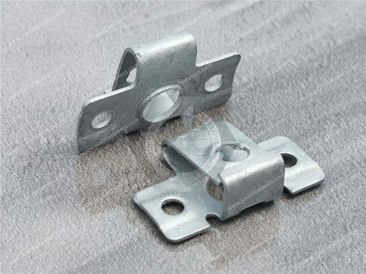 Receptáculo de cuarto de vuelta, tamaño 4, remachable, acero, revestimiento de inmersión en zinc Receptáculo de cuarto de vuelta, tamaño 4, remachable, acero, revestimiento de inmersión en zinc