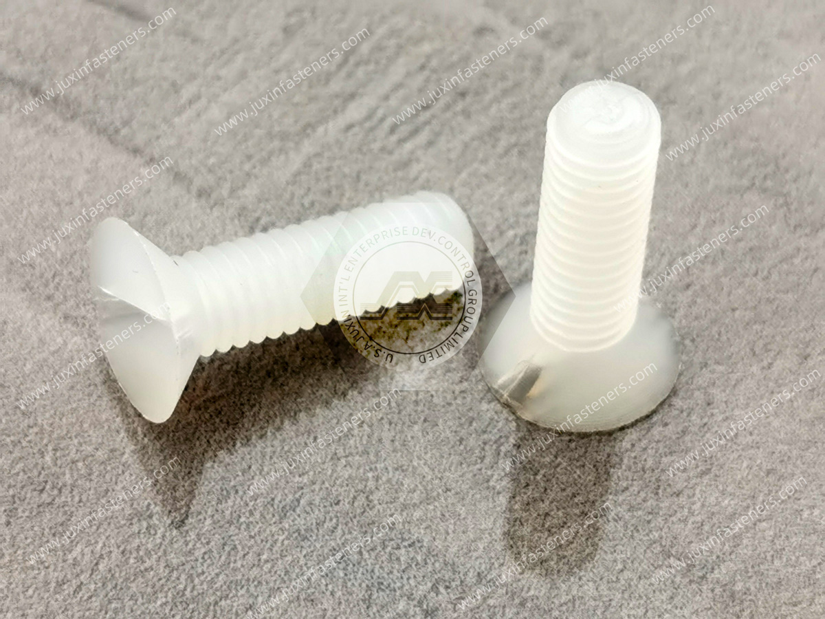 Tornillos de cabeza plana ranurados PVDF Tornillos de cabeza plana ranurados PVDF