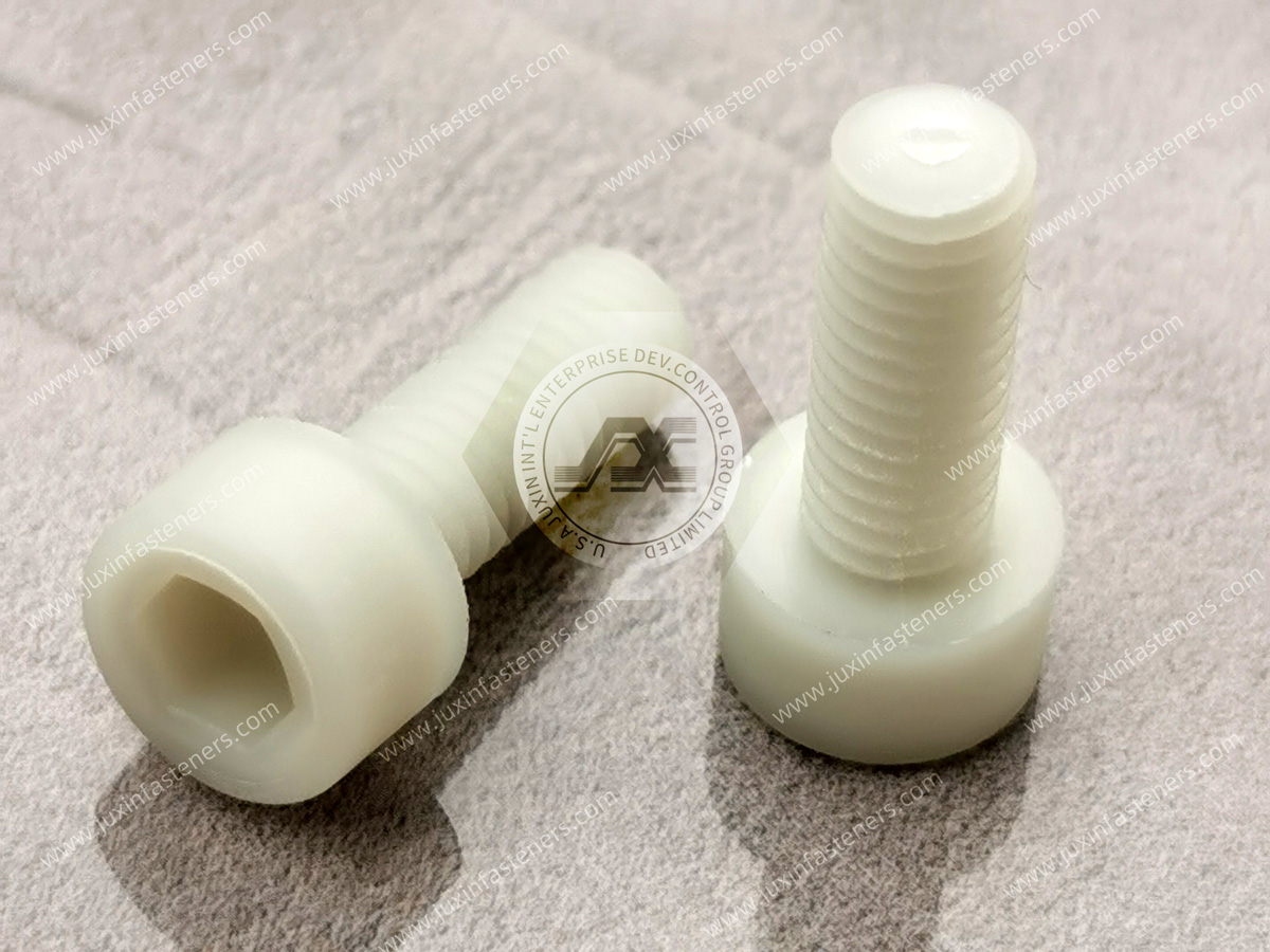 Pernos de alta resistencia tornillos de cabeza de queso con zócalo hexagonal de nailon Pernos de alta resistencia tornillos de cabeza de queso con zócalo hexagonal de nailon
