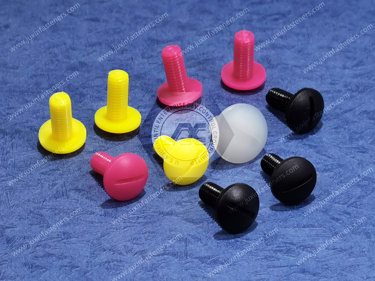Tornillos ranurados de cabeza plana de nailon Tornillos ranurados de cabeza plana de nailon