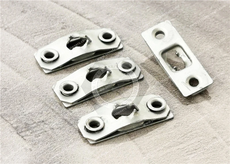 Conector hembra de cuarto de vuelta Lion, tama&ntilde;o mediano, remache/tornillo (agujero pasante), acero inoxidable pasivado