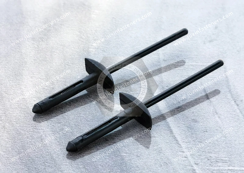 Remache ciego de pl&aacute;stico general JX-13M01261 para automoci&oacute;n