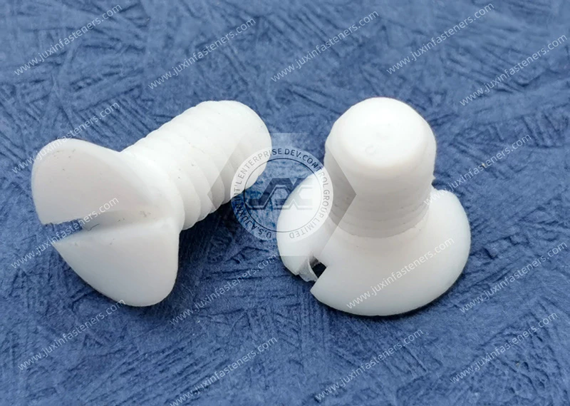 Tornillos m&eacute;tricos de cabeza plana ranurada de PTFE
