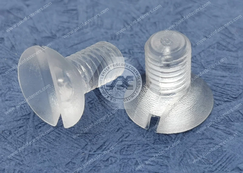 Tornillos de cabeza plana ranurados para PC
