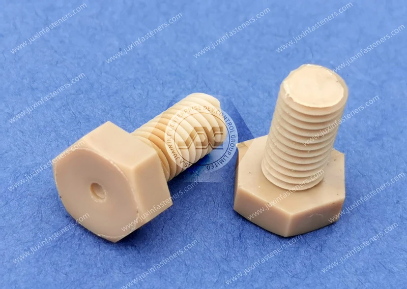 Tornillos de cabeza hexagonal PEEK