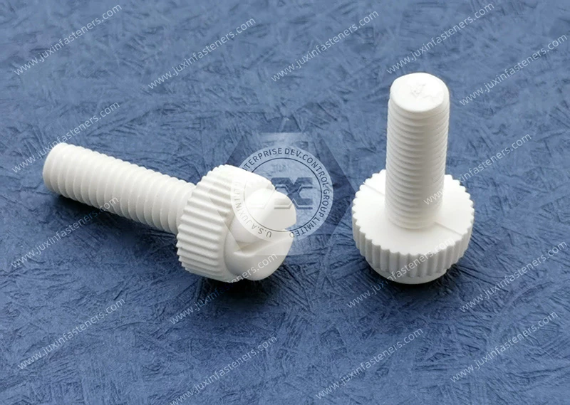 Tornillos de mariposa de nailon PP con accionamiento ranurado