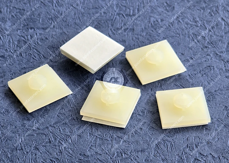 Espaciador Miniatura sobre Base Adhesiva JX-GPSBM