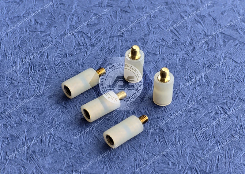 Aisladores redondos m&eacute;tricos JX-GRSP-HTS-SS Lat&oacute;n