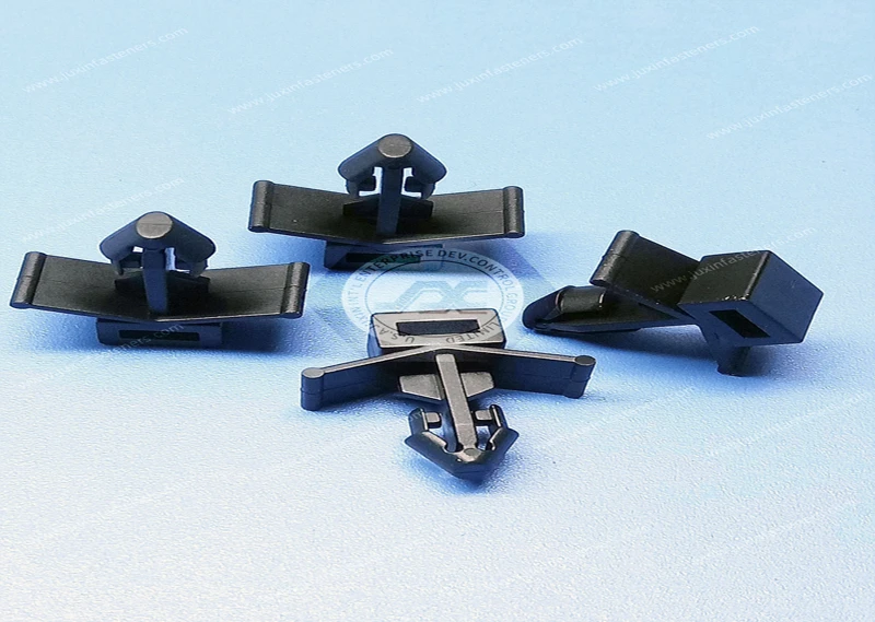 Soporte para bridas de cables de montaje a presi&oacute;n JX-GCTM-4