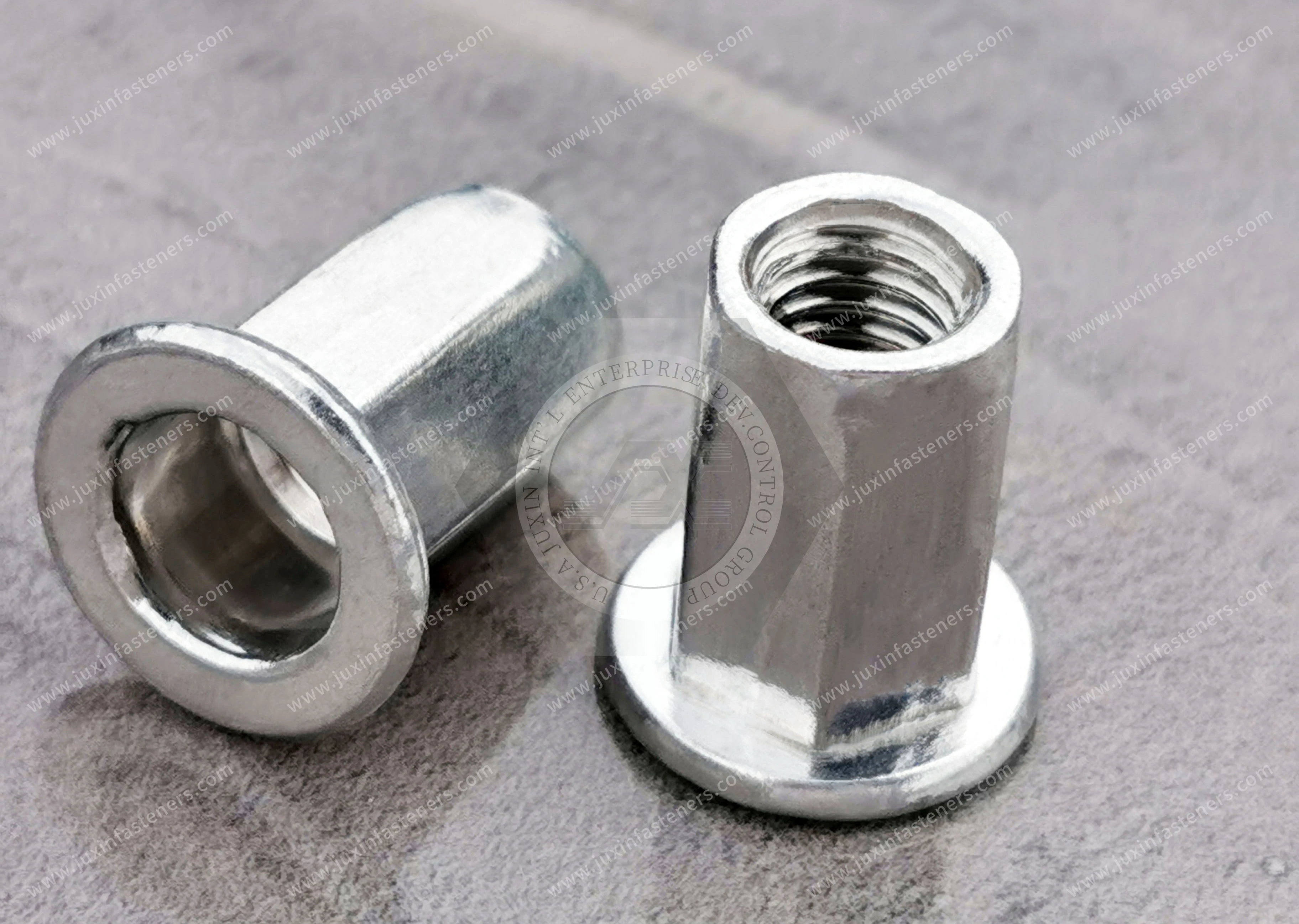 Tuerca remachable ciega de aluminio, cabeza plana, abierta, cuerpo hexagonal completo